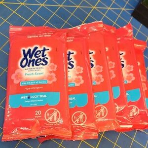 Wet Ones Fresh Scent Antibacterial Wipes 20ct Set of 6  Packages